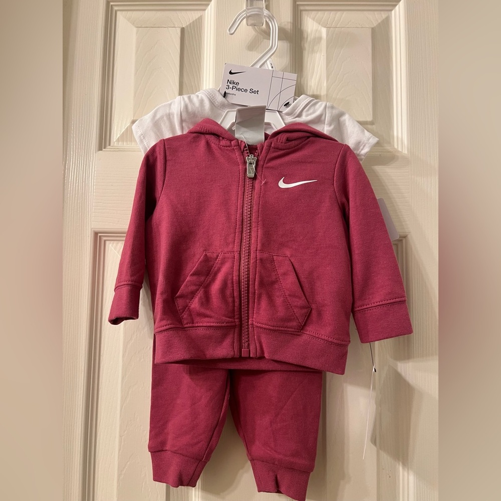 Nike Baby 3 Piece Body Suit Set